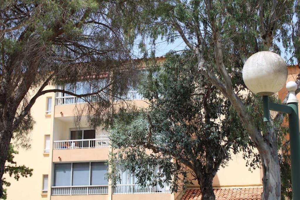Studio L'Echappee Mandreenne Le Calme Entre Mer Et Foret Saint-Mandrier-sur-Mer Exterior foto